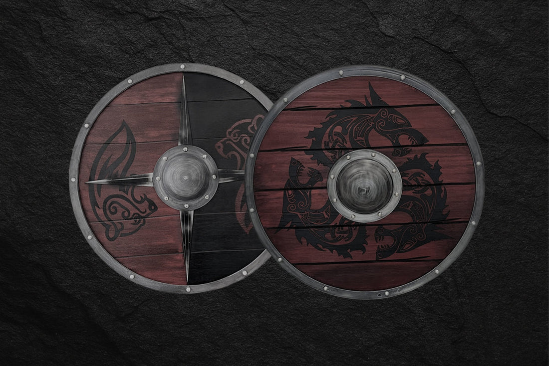 Echte, schaukampftaugliche Wikinger-Schilder – handgefertigt aus Holz mit stabilem Stahlrahmen und Aluminium-Schildbuckel. Authentisches nordisches Design für Reenactment und LARP.