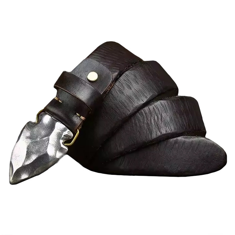 Echtleder Gürtel mit Pfeilspitze aus Rindsleder – Grossansicht auf weissem Hintergrund