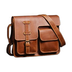 Echtleder Tasche Herren aus Rindsleder – schräge Frontansicht mit Schulterriemen