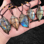 Handgefertigte Wikinger Halsketten mit Labradorit MONDSTEIN Anhängern | Natürliche Farbvariationen aus echtem Kristall | NORDSKULLS