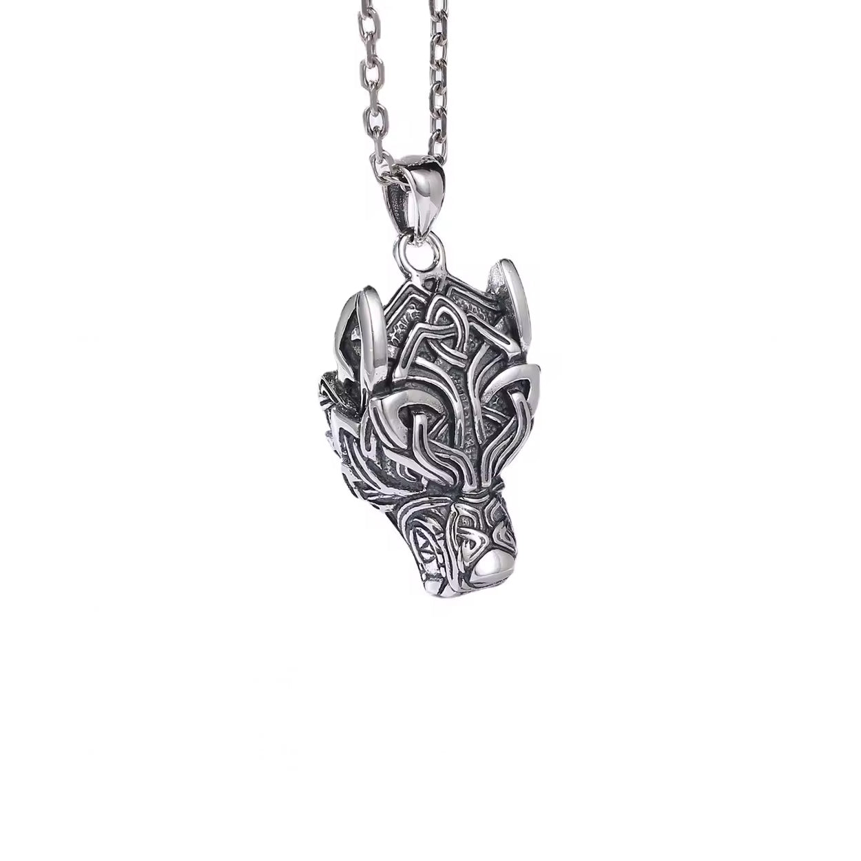 Wolfskopf-Amulett an Silberkette auf weißem Hintergrund – 925 Sterling Silber Wikinger Schmuck