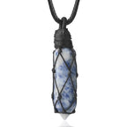 Kristall Anhänger aus weissem Punktblau Naturstein im schwarzen Seil-Wrap, hexagonale Halskette im Wikinger Stil